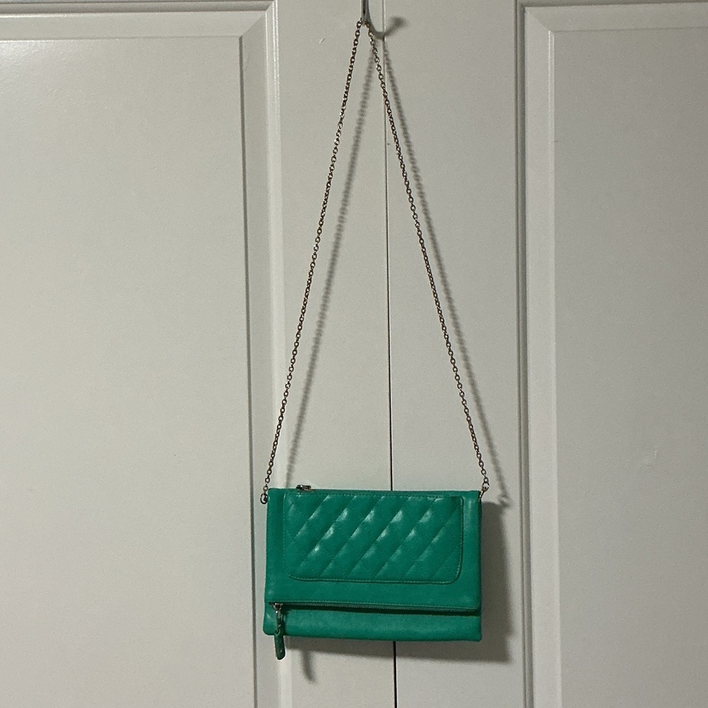 Urban Expressions crossbody/clutch